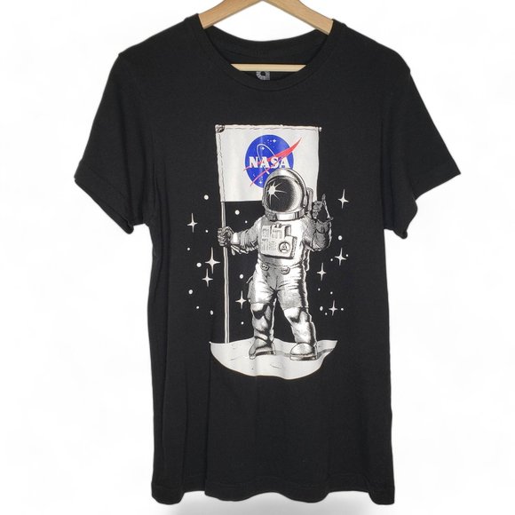 Akademiks NASA Metallic Moon Astronaut T Shirt M - Picture 1 of 4